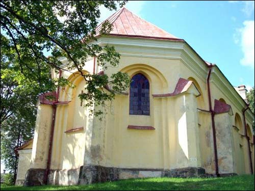 Rykantai. Catholic church of the Holy Trinity