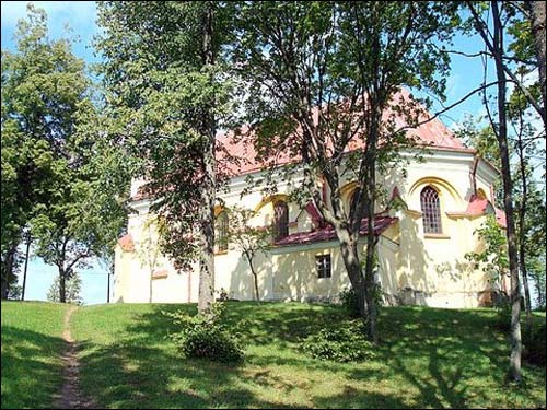 Rykantai. Catholic church of the Holy Trinity