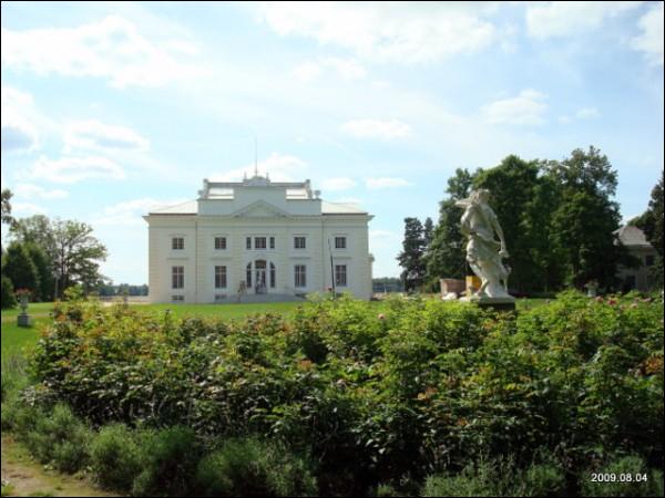 Užutrakis. Estate of Tyszkiewicz