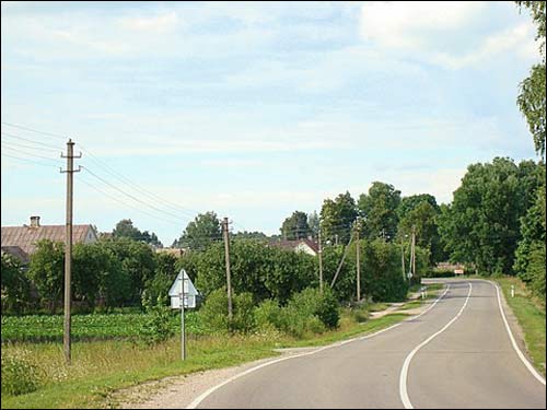  - Краявіды . Дарога праз вёску