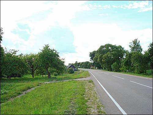  - Краявіды . Дарога праз вёску