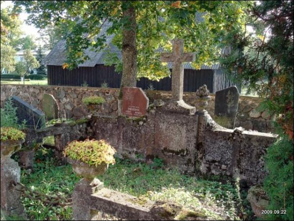 Karvys. cemetery Catholic