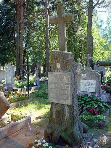 Mickūnai. cemetery Catholic