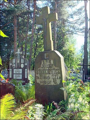 Mickūnai. cemetery Catholic