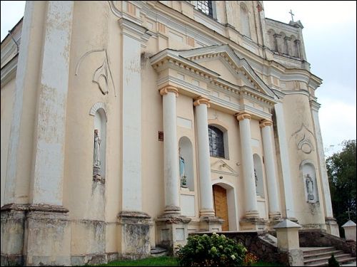  - Kościół Św. Michała Archanioła i klasztor Dominikanów. 