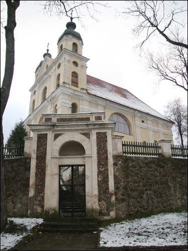 Trinapolis (Vilnius). Catholic church of the Holy Trinity and the Monastery of Trinitarian