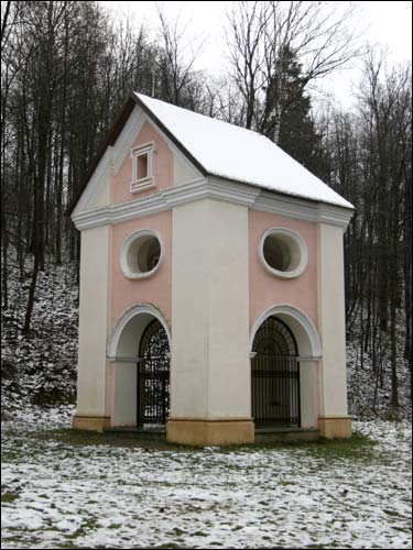 Trinapolis (Vilnius).  Calvarian chapels