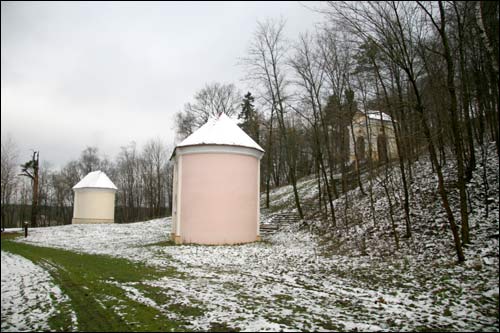 Trinapolis (Vilnius).  Calvarian chapels