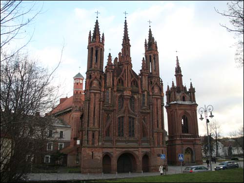 Vilnius |  Catholic church of St. Anne. Exterior