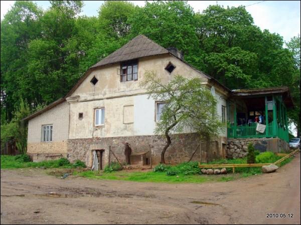  - Dwór . 