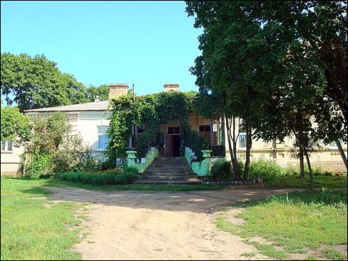  - Dwór . Dwór od południa