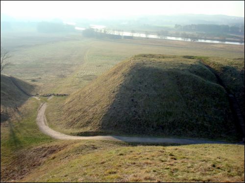 Kiernów.  Rezerwat historyczno-archeologiczny