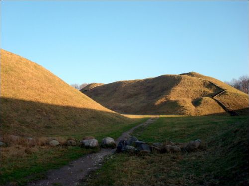 Kiernów.  Rezerwat historyczno-archeologiczny