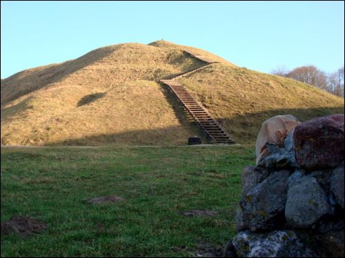 Kiernów.  Rezerwat historyczno-archeologiczny