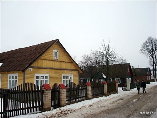 Трокі Старыя. У вёсцы 