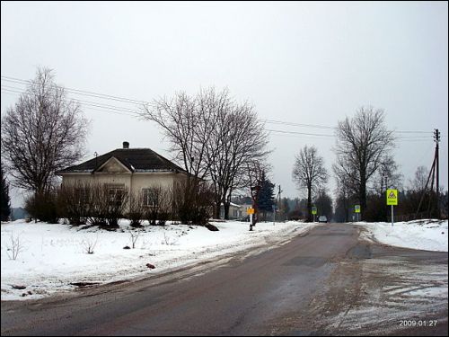 Paluknys. In the village