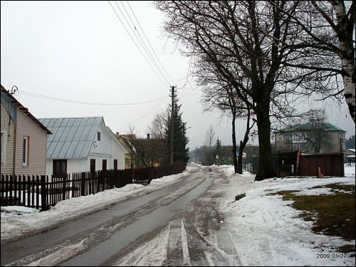 Paluknys. In the village
