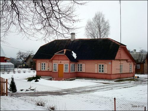 Paluknys. In the village