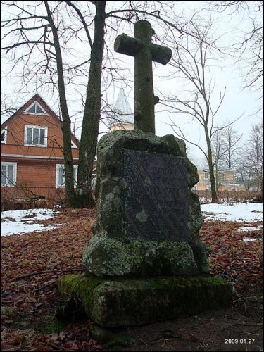 Paluknys. In the village