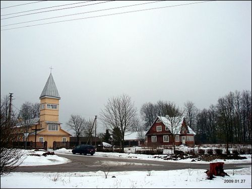 Paluknys. In the village