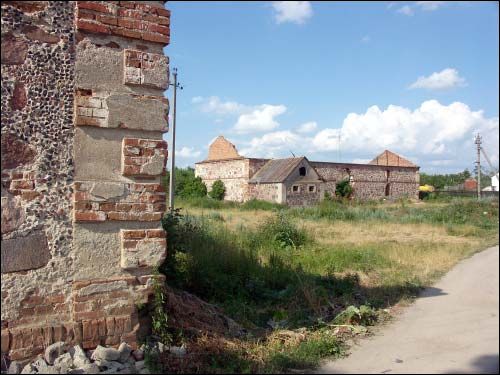  - Фольварк . 