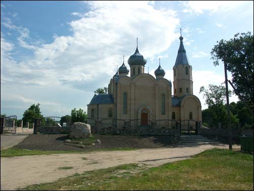Новая Рясна. В деревне 