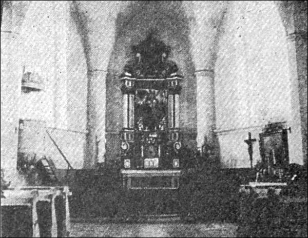  - Kościół NMP. Fragment wnętrza kościoła Najświętszej Maryi Panny w Czausach (zbudowany w 1913r.)