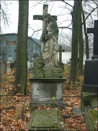  - Cmentarz stary katolicko-prawosławny. Pomnik nagrobny Justyny z Sawickich Bogusławskiej
