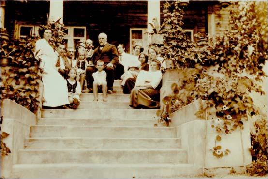 Jakubienki. Manor of Hryniewski