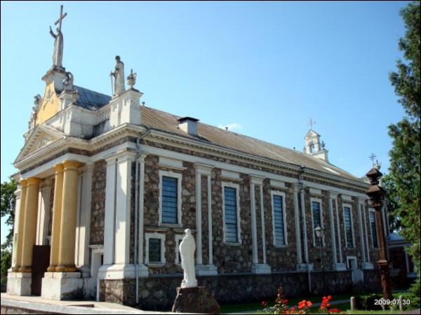 Wiłkomierz. Kościół ŚŚ. App. Piotra i Pawła