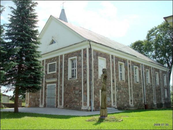 Pobojsk. Kościół Św. Trójcy