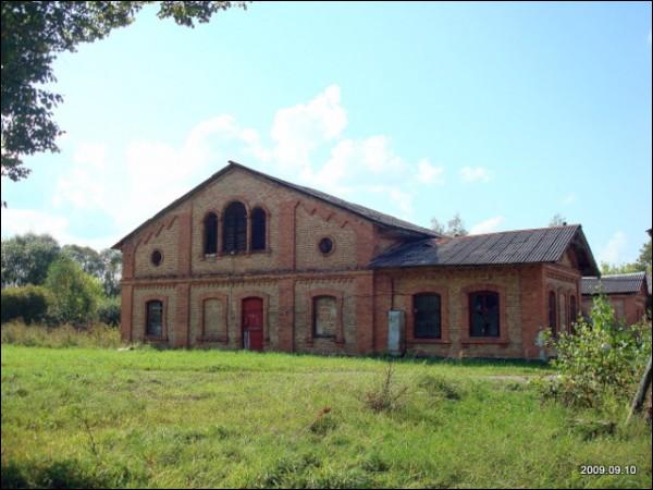 Czerwony Dwór (Niemenczyński). Browar 