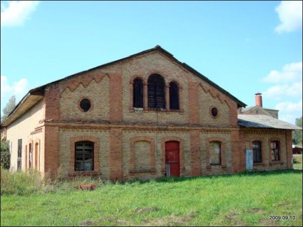 Czerwony Dwór (Niemenczyński). Browar 