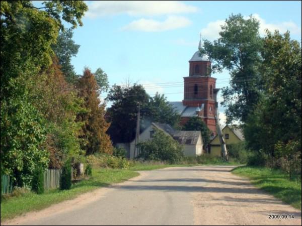 Žemaitkiemis. In the village 