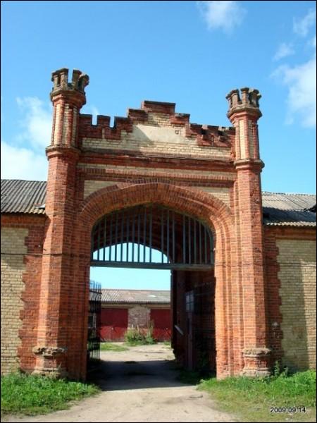  - Zespół dworsko-parkowy . 