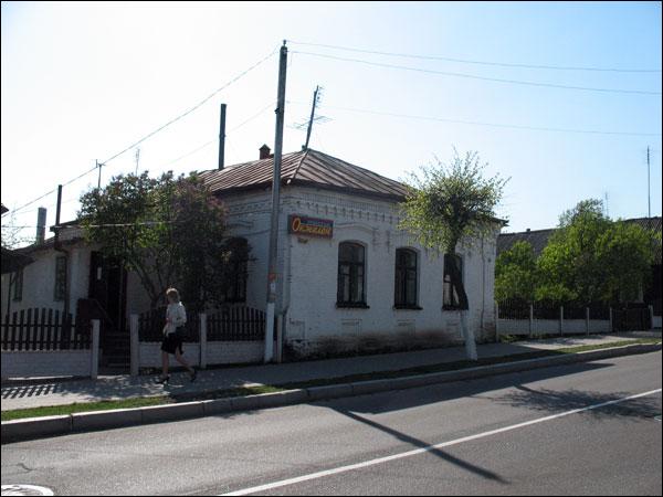  - Historical buildings at Leninskaja (Mirskaja, Piłsudskiego (1926-1940)) street. 