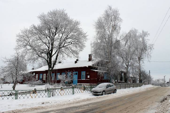  - Historical buildings at Leninskaja (Mirskaja, Piłsudskiego (1926-1940)) street. 