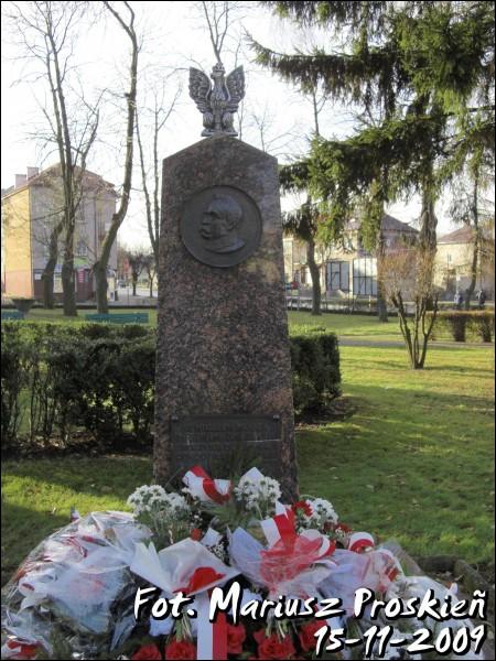 Dąbrowa Białostocka. Town streets 