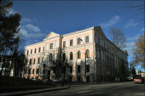 Viciebsk. Historical buildings Chekhava (Vietrnaja) str.