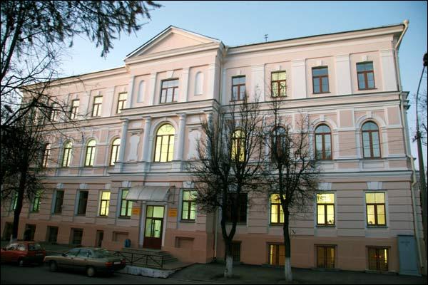 Viciebsk. Historical buildings Chekhava (Vietrnaja) str.