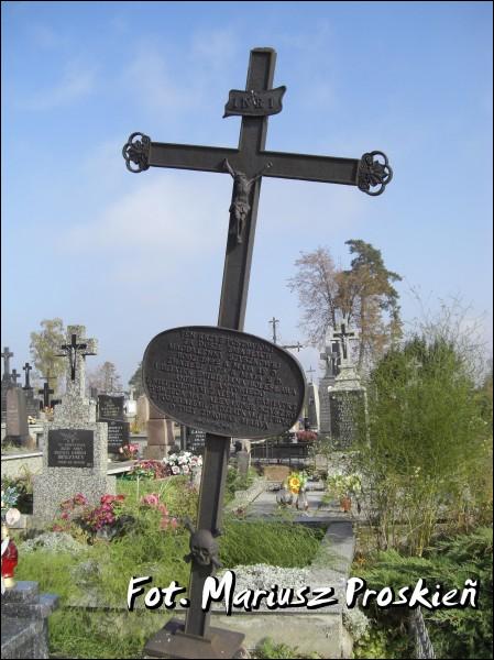 Dąbrowa Białostocka. Cmentarz stary katolicki