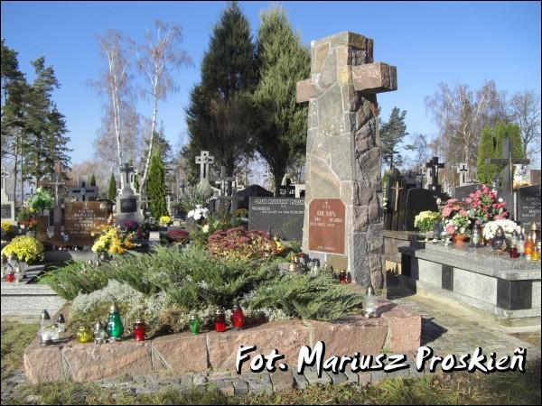  - cemetery Catholic. 