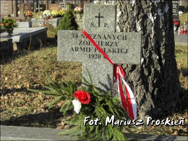  -  Kwatera żołnierzy polskich poległych w 1920r.. 
