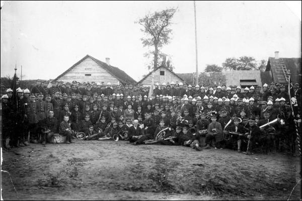 Vałožyn. Town at the old photos 