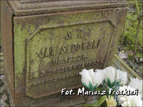  - cemetery Catholic. 