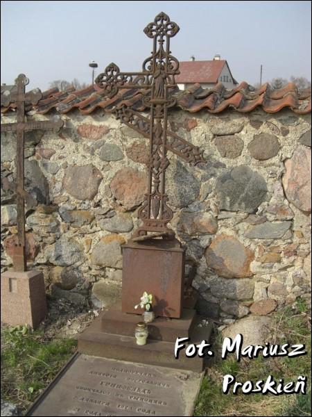  - cemetery Catholic. 