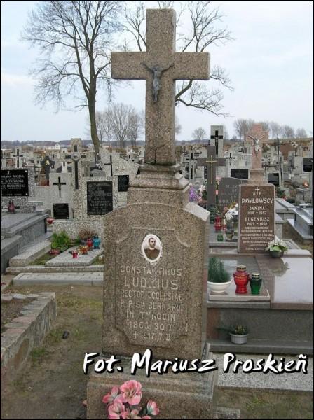  - cemetery Catholic. 