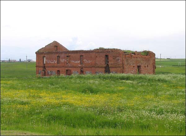  - Хозяйственный двор . 