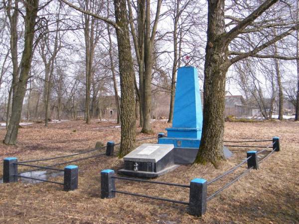 Takaryški. cemetery Old