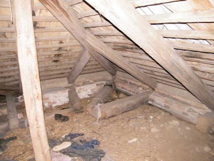  - Фольварк . 